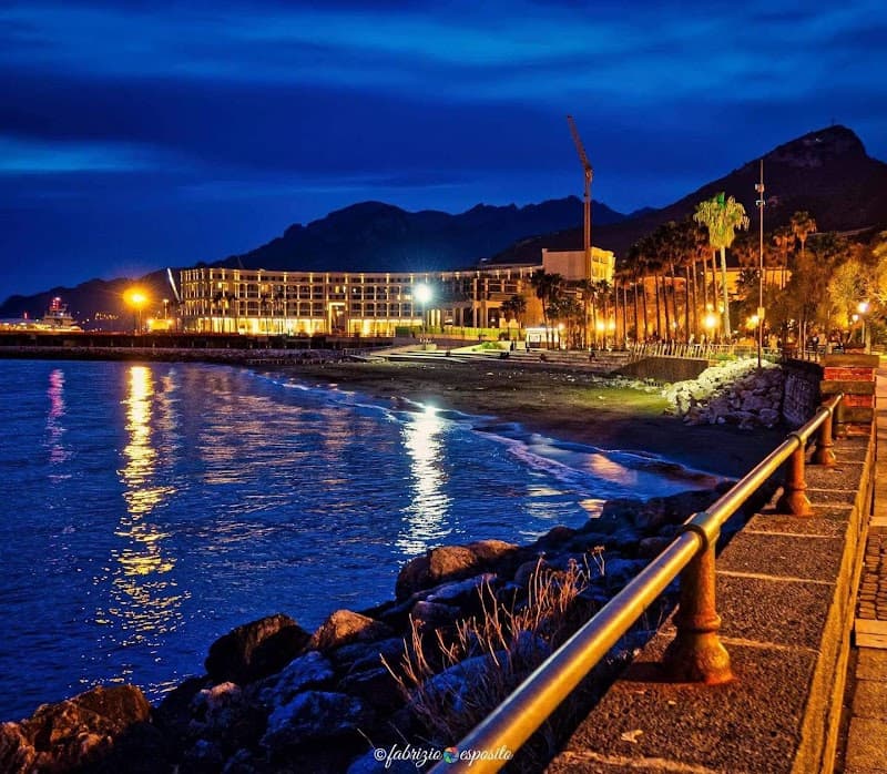 B&B Salerno in Centro - Bed And Breakfast Nel Centro Storico Di Salerno
