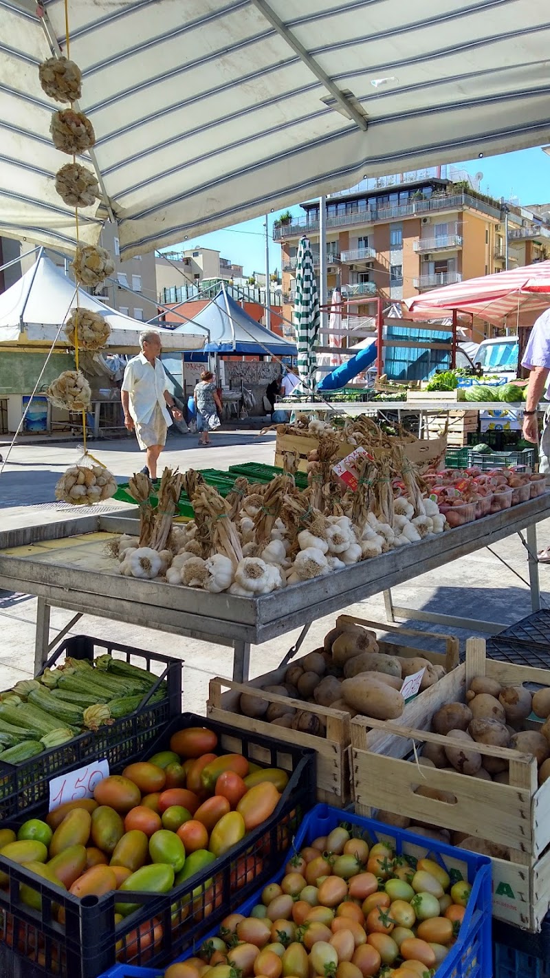 Mercato all'Aperto di Torrione